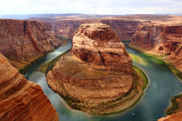 photo of a river in the Grand Canyon, UNESCO Site.